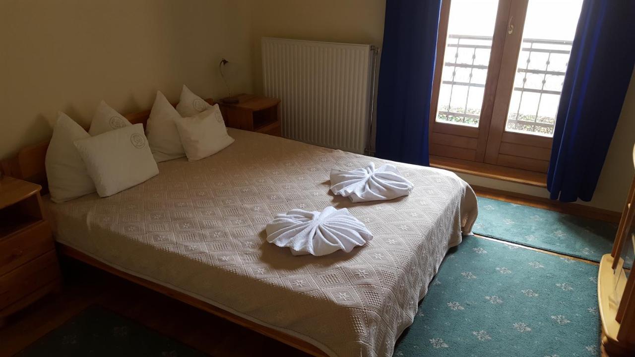 Bed and Breakfast Laetitia Panzió Kaposvár Exterior foto